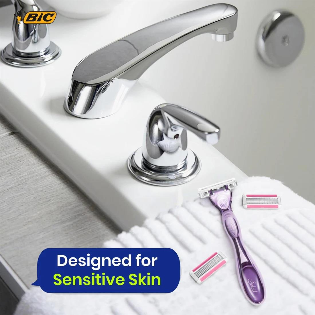 BIC Click 5 Soleil Women's Razor with 10 Refills and Pivoting Head
