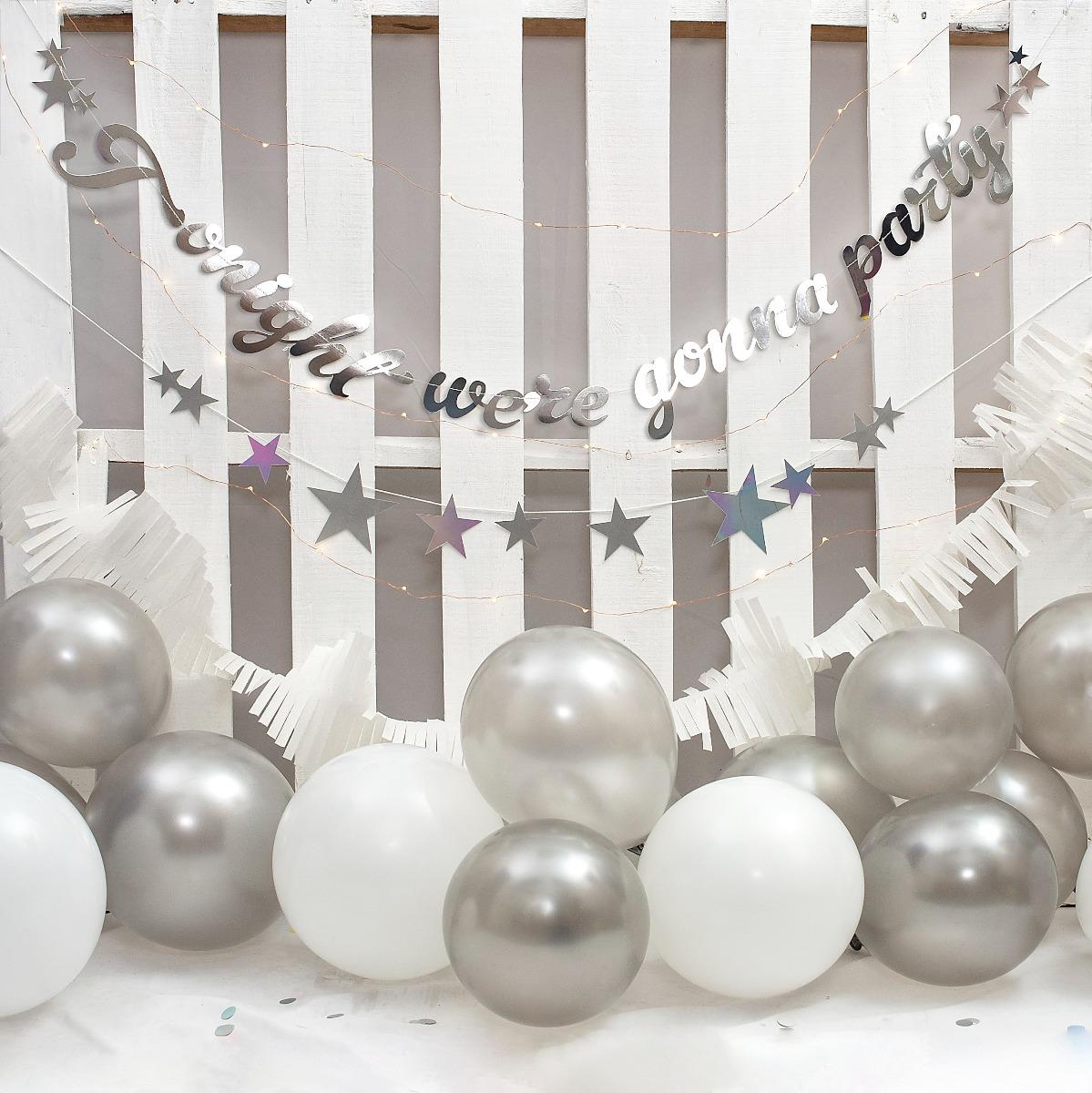 OTW118 Stitched Garland - Tonight We're Gonna Party - New Years Eve
